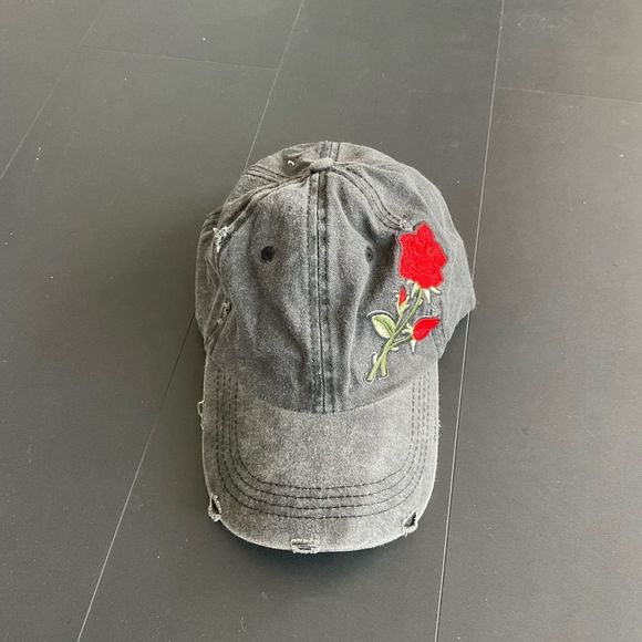 Ball cap bundle - Picture 2 of 4